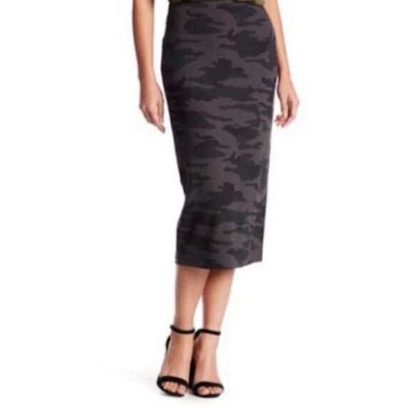 NWOT Sanctuary Camo Pencil Skirt XSmall - Picture 6 of 6